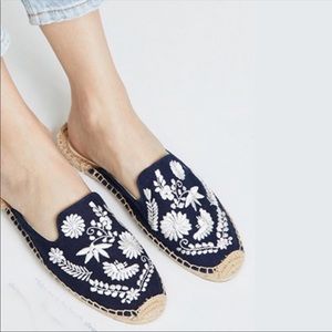 SOLUDOS Embroidered Navy espadrilles  size 9.5